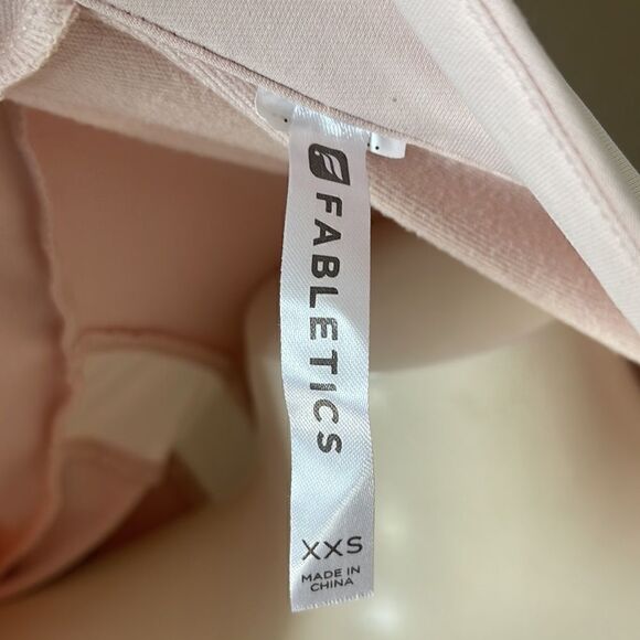 Fabletics Marianne Mesh Jacket in blush pink xxs - Picture 7 of 7